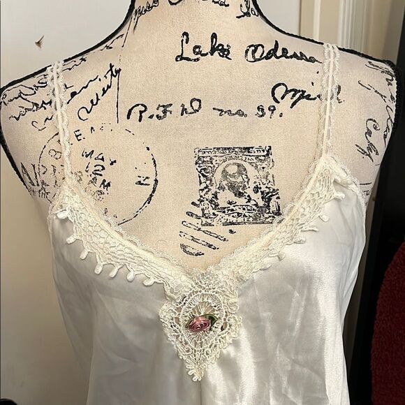 Vintage Elegant White Lace Trim Semi Sheer Chemise Nightgown Romantic Feminine - Picture 2 of 12